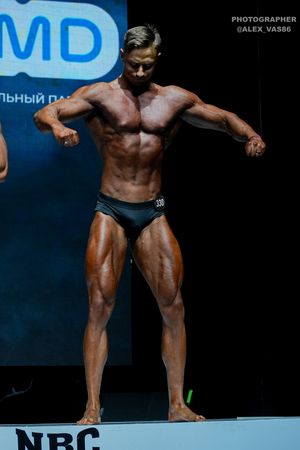 CLASSIC PHYSIQUE ЮНИОРЫ